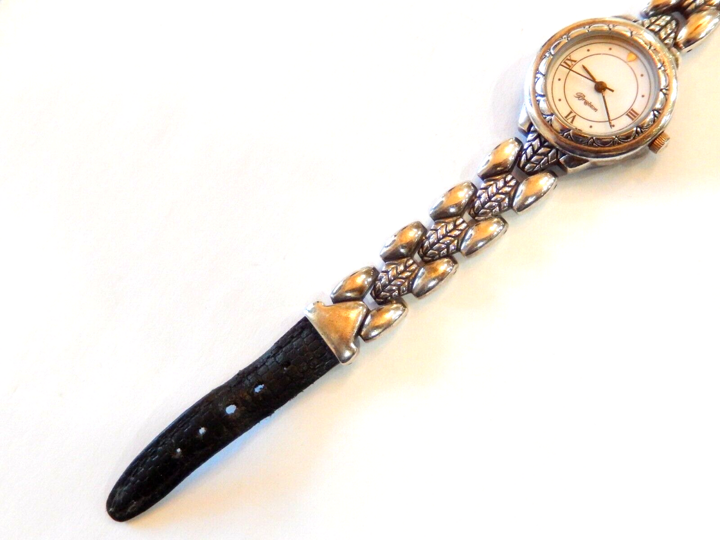 Brighton Womens Watch Geneva Leather Strap Wrist Size 5.5”-7”