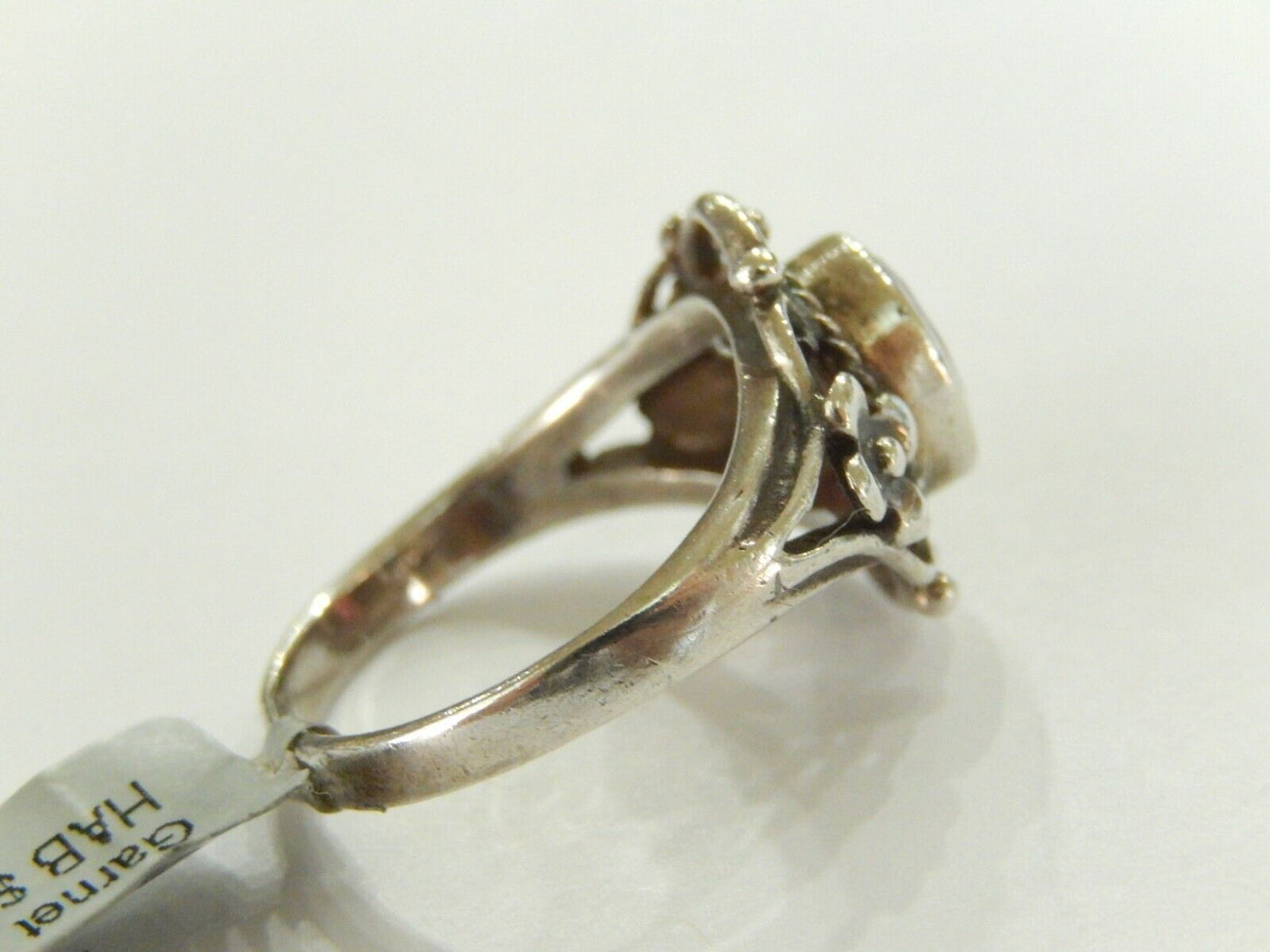 *VINTAGE*  Sterling Silver 925  Antique Style Garnet Ring Size 8.25