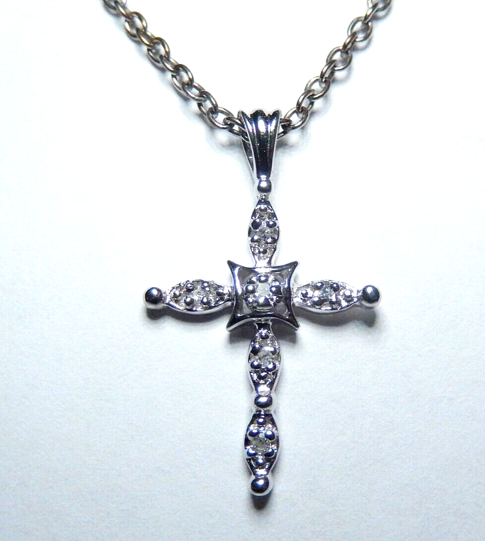 *NWT* 10kt White Gold Womens Round Diamond Cross Pendant 1/10 Cttw