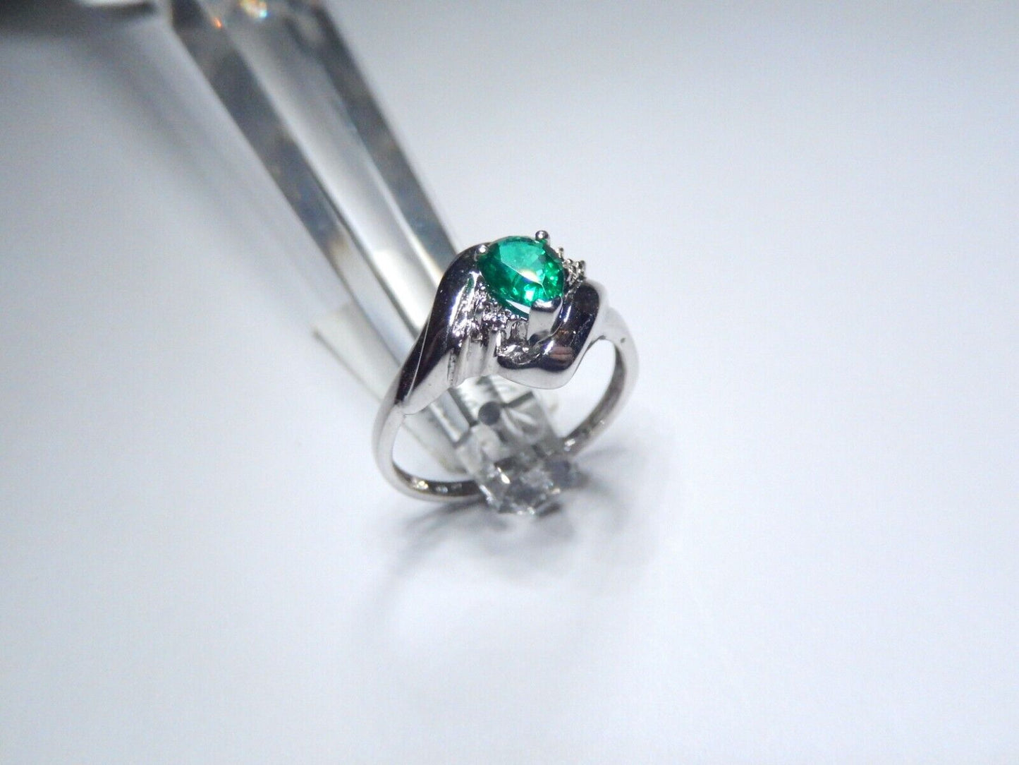 *NWT* 10k White Gold .50CT Lab Created Emerald and Diamond Accent Ring Sz 7