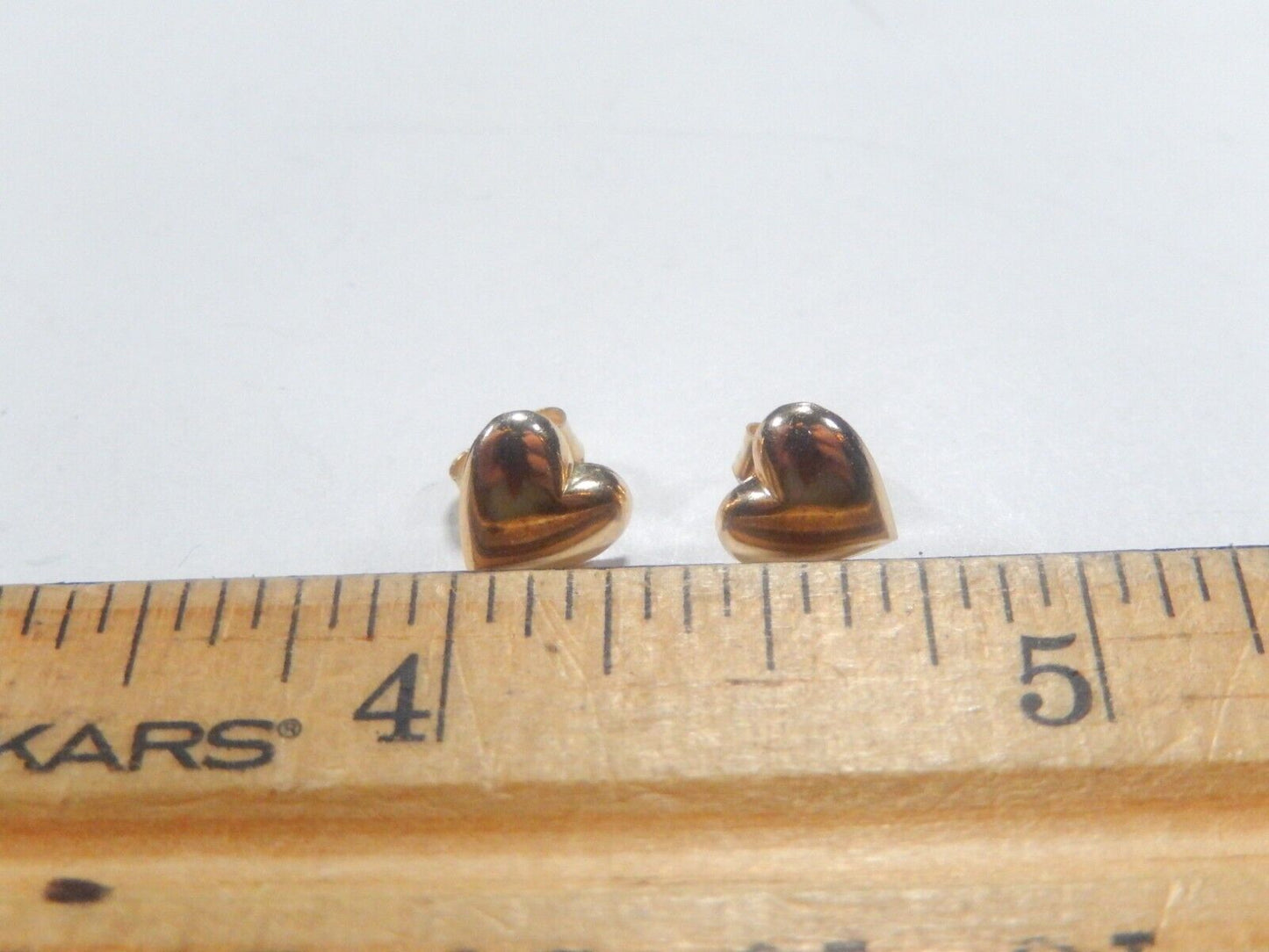 14K Yellow Gold Diamond Heart Studs Earrings