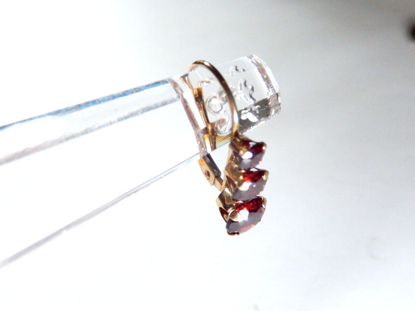 *NWT* 14k Yellow Gold 1.75 CT Round Rhodolite Garnet Lever-back Earrings