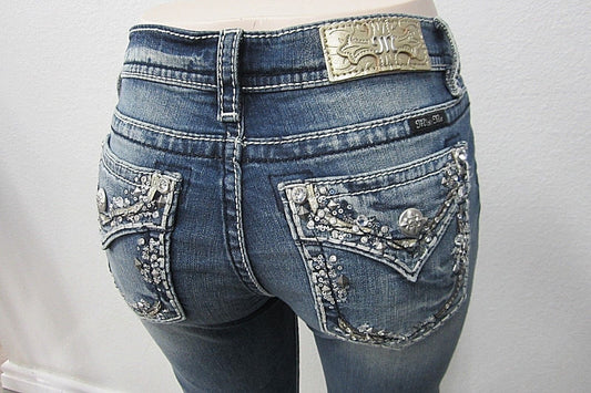 NWT Miss Me Jeans Cuffed Embellished Embroidered Pocket Capris M3153P Sz 27 x 20