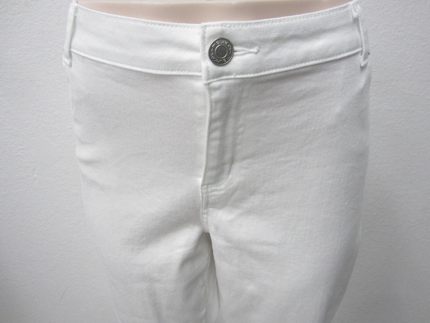 NWT Maurices White Cotton Zipper Fly  Fringe Trim Skinny Capri Size 20 x 25