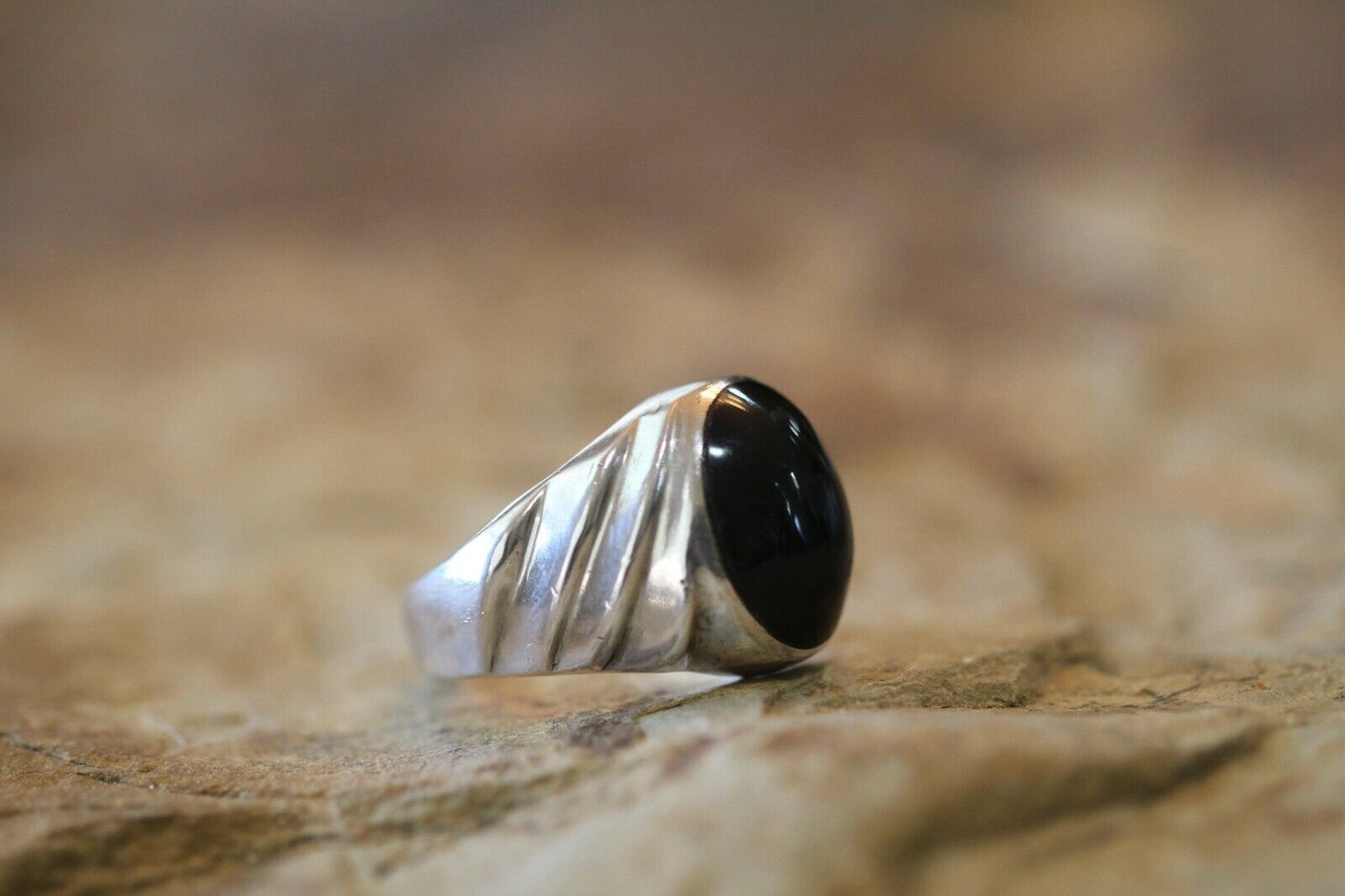 *HEAVY* Solid 925 Sterling Silver Men's Ring with Black Onyx Stone Size 9.25