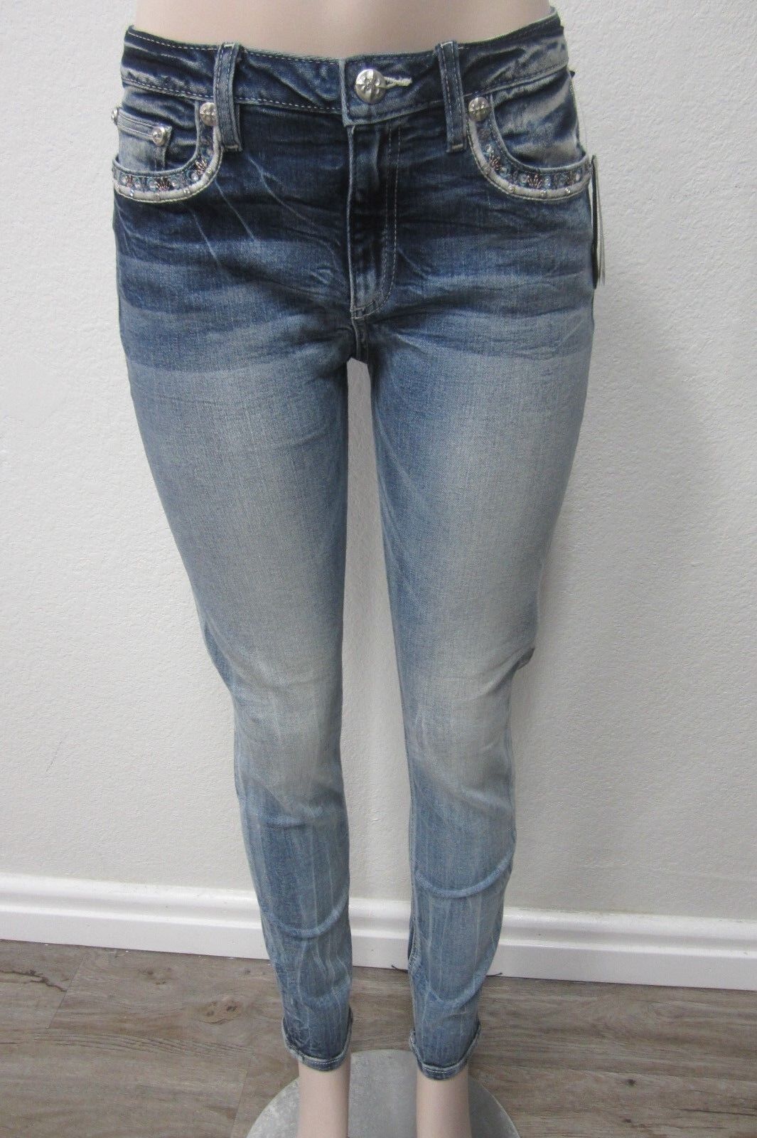 NWT Miss Me  Embellished Yoke Medium Wash Cute Skinny Cut Jeans M3150S Sz 29x29