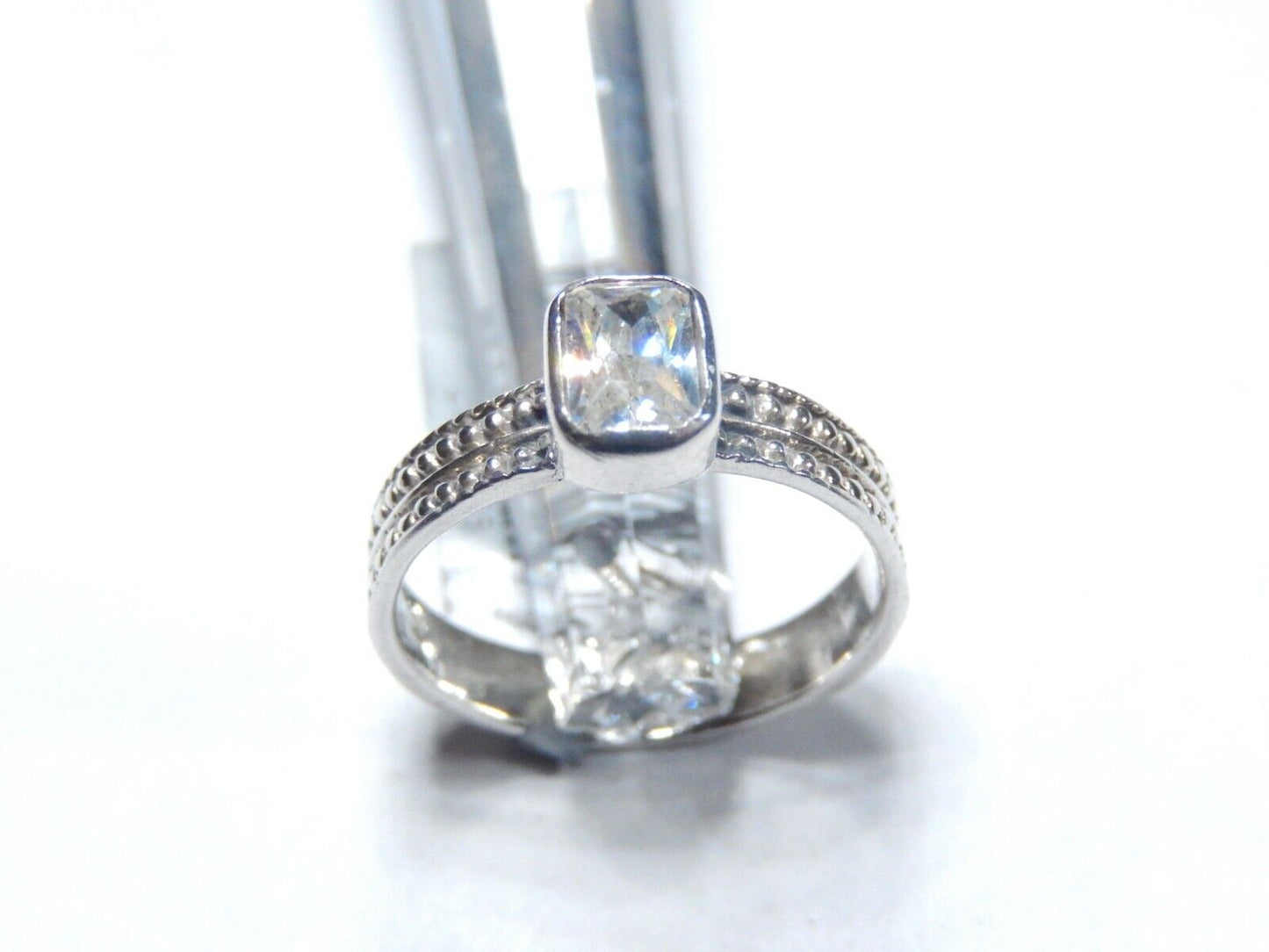*VINTAGE*   .75 CT Emerald CZ SOLITAIRE STERLING SILVER BEADED BAND RING SZ 7.75