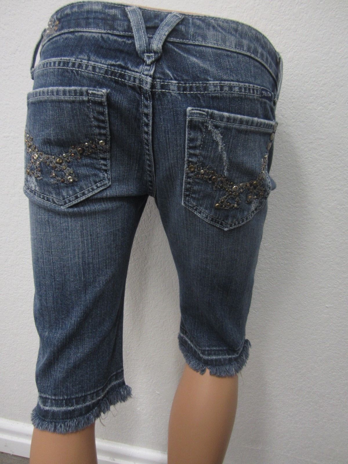 NICE MISS ME Cropped Capri Medium Blue Fringe Hems Size W27 x L12