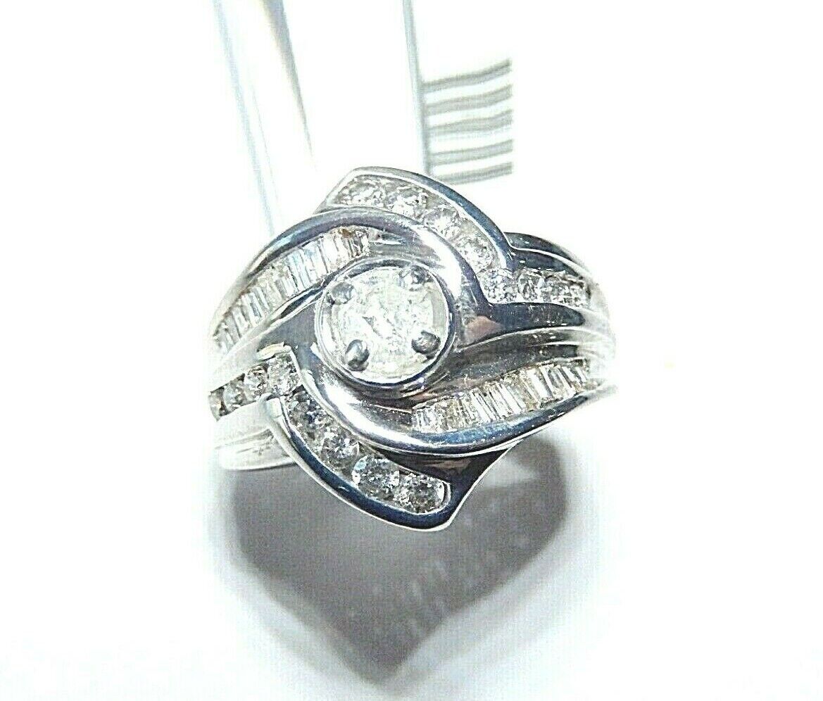 *NWT* Ladies 14k White Gold 1 CT Round / Baguette Diamond Cluster Cocktail Ring