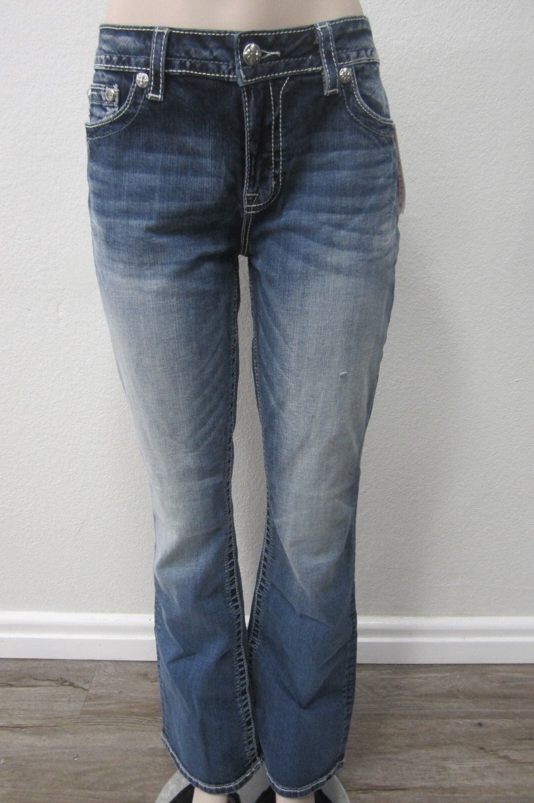 NWT Miss Me Women's Wing Pocket Boot Cut Jeans Style M3147BV Med Blu Sz 27 x 32
