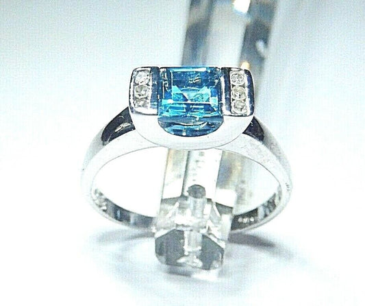 *NWT* 10K WHITE GOLD GENUINE BLUE TOPAZ AND DIAMONDS LADIES COCKTAIL RING Sz 9.5