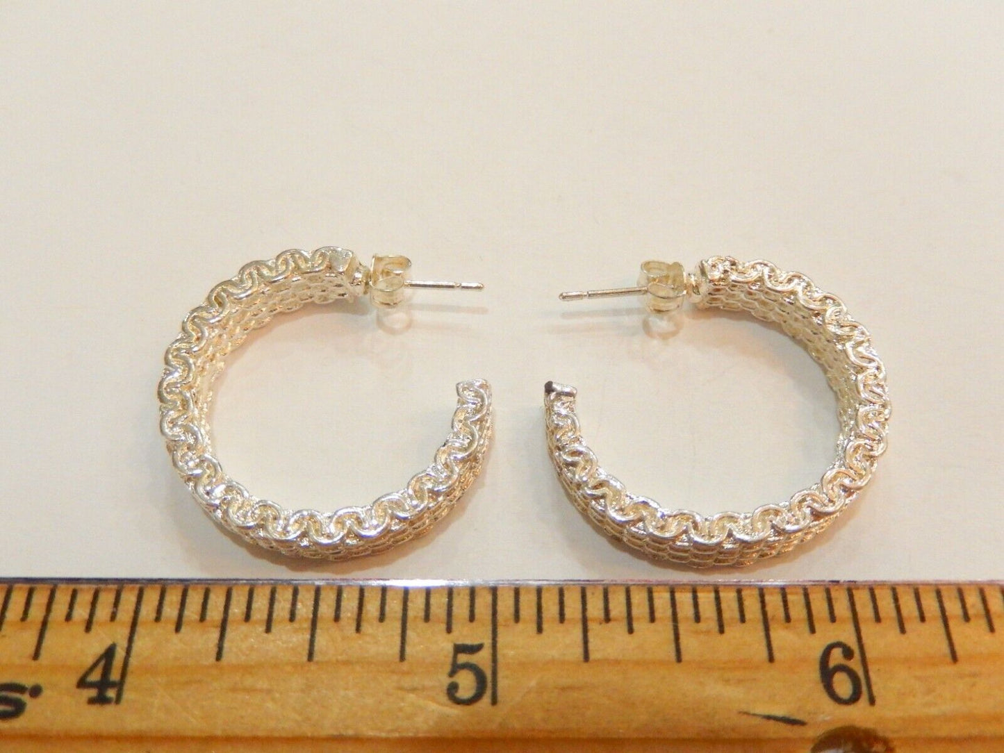 Adorable Beautiful Sterling Silver Mesh Style Hoop Earrings