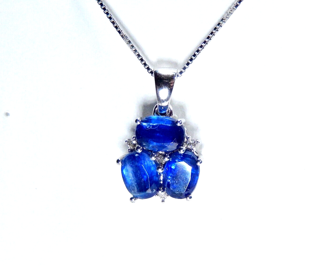 *VINTAGE*  Sterling Silver 2.25 Ct Oval Natural Blue Sapphire Pendant W/18"chain