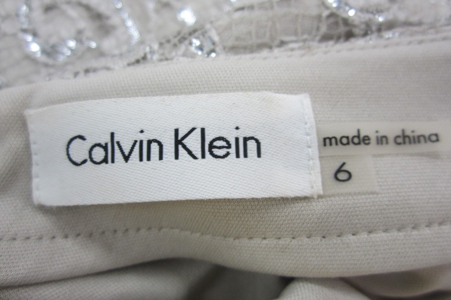 NWT CALVIN KLEIN COLLECTION  Lace Dress  Silver with Silver Metalic Thread Siz 6