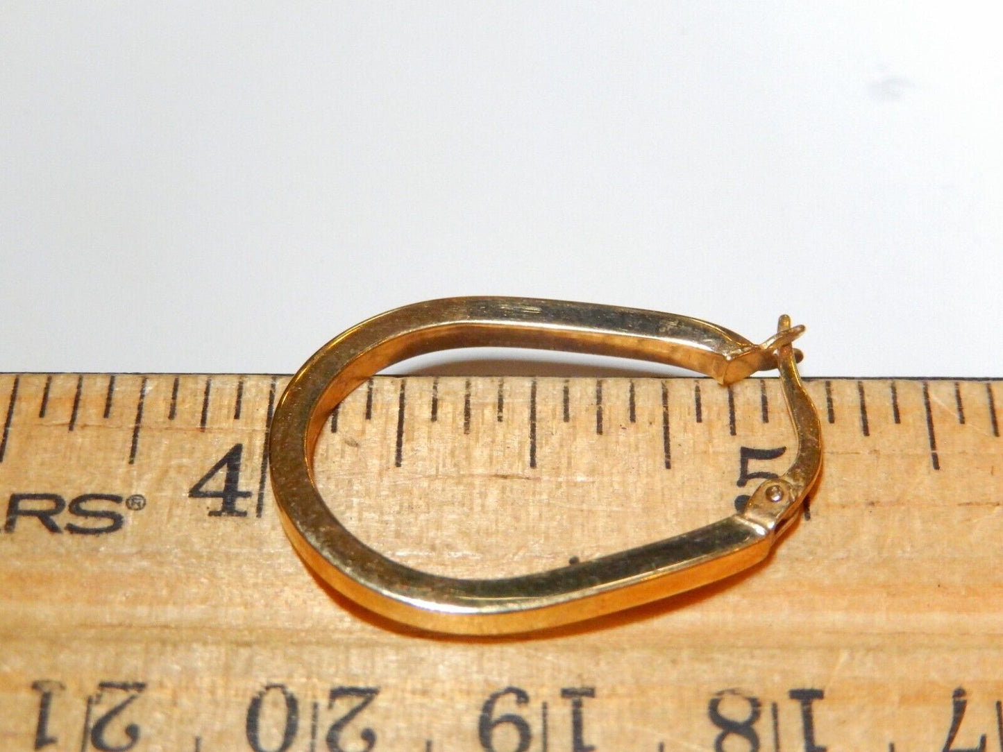 *VINTAGE*   Smooth Oval Hoop Earrings REAL 14K Yellow Gold 27mm x 19mm