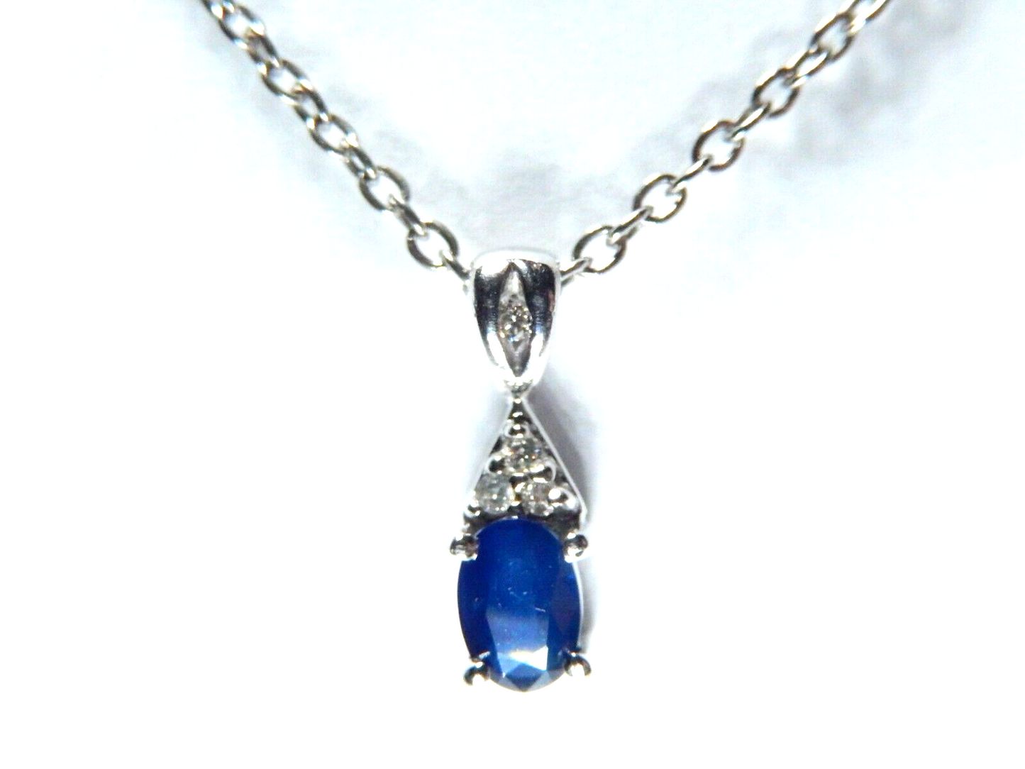 *NWT* 10k White Gold Natural Oval .60CT  Sapphire and Diamond Pendant w18" Chain