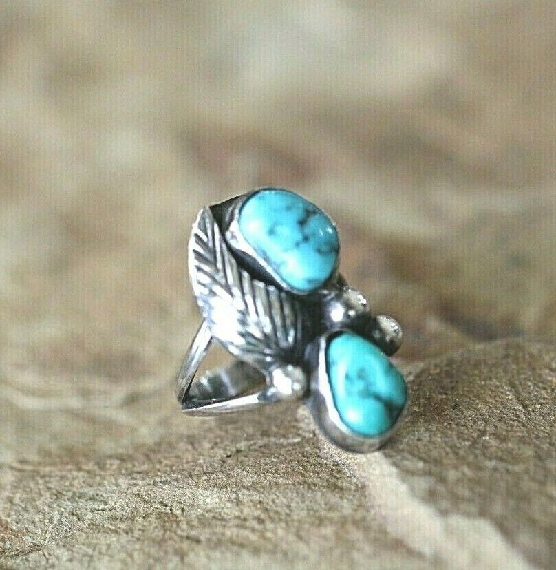 *VINTAGE* Signed Sterling Silver Native American Navajo Turquoise Ring Size 4.25