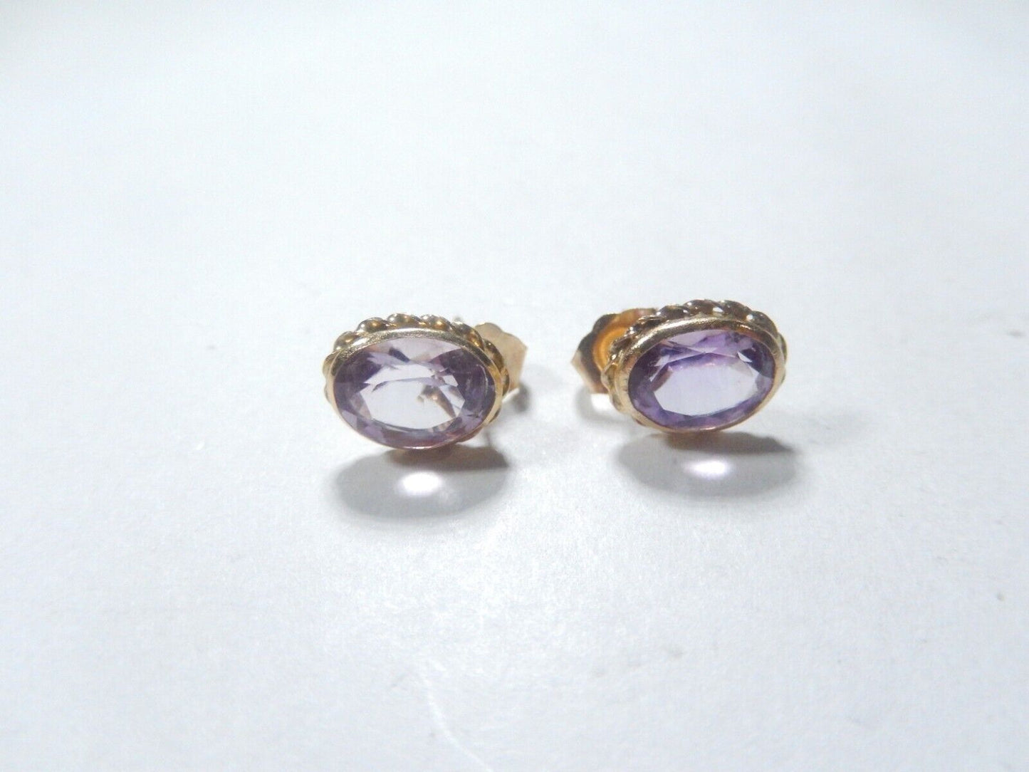 *VINTAGE*  14K Yellow Gold 2.50 CT  Oval Cut Natural Amethyst Stud Earrings