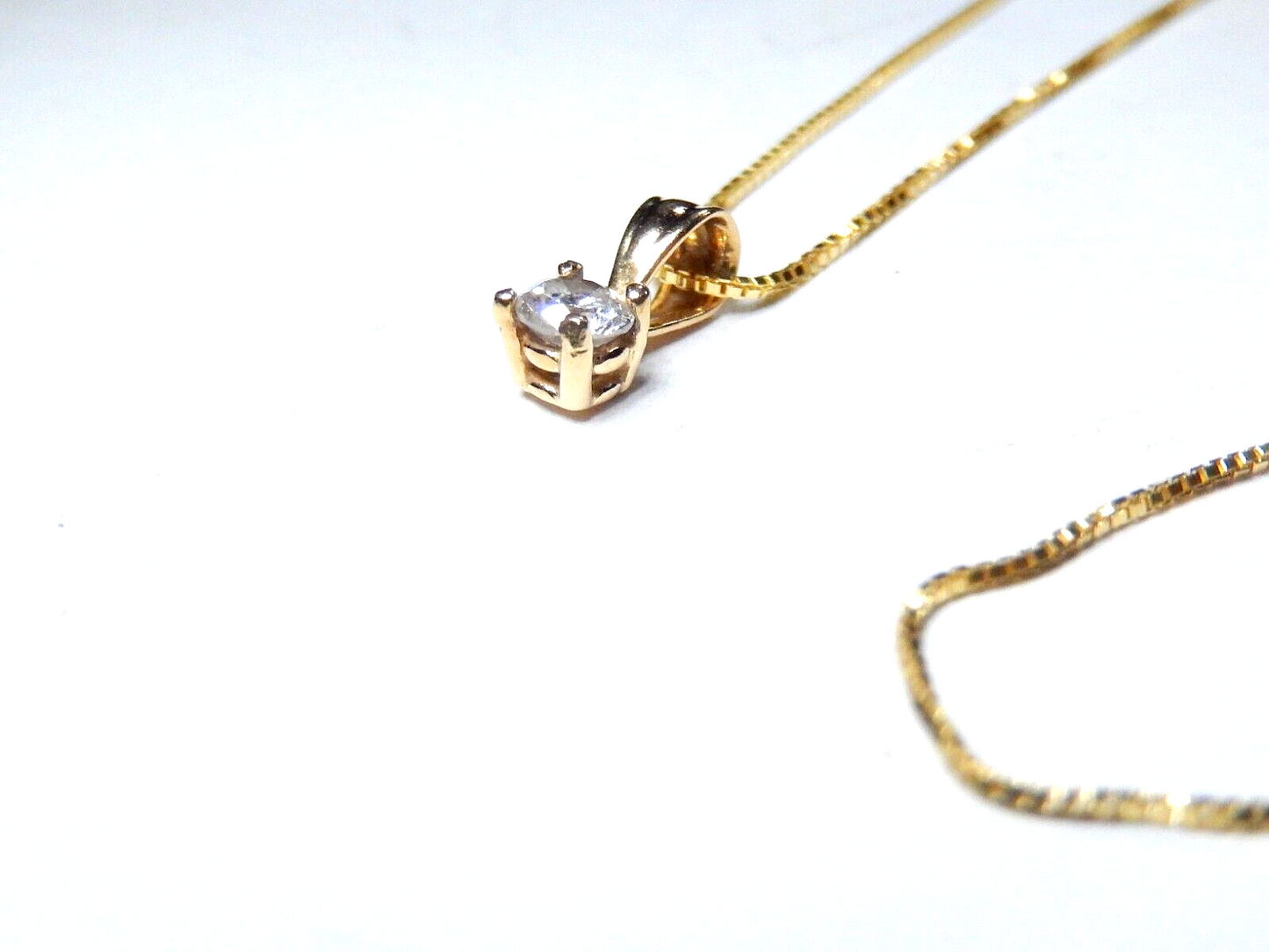 14KT YELLOW GOLD .20CT ROUND NATURAL DIAMOND SOLITAIRE PENDANT w/18"chain