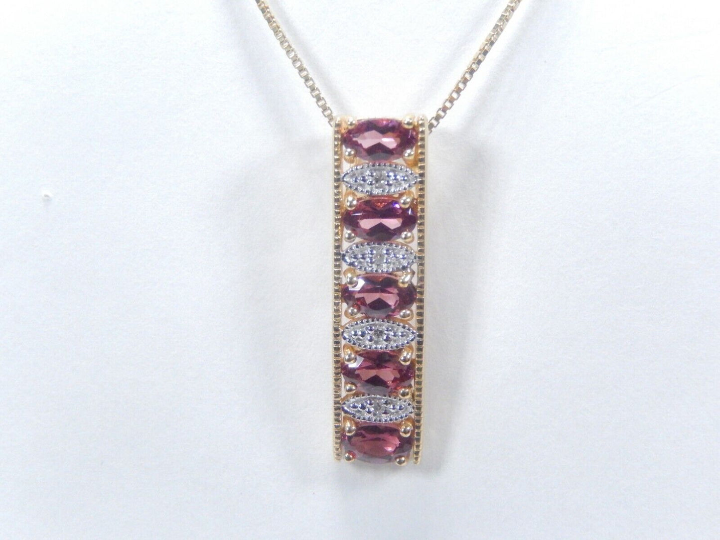 *VINTAGE*  14k Yellow Gold Amethyst and Diamond Pendant w/18" chain