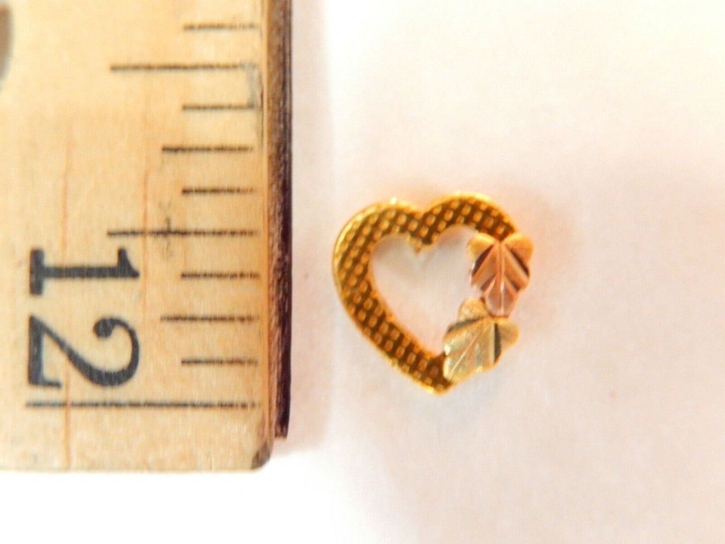*VINTAGE*  10KT Yellow & Rose Leaf Open Heart Stud Earrings