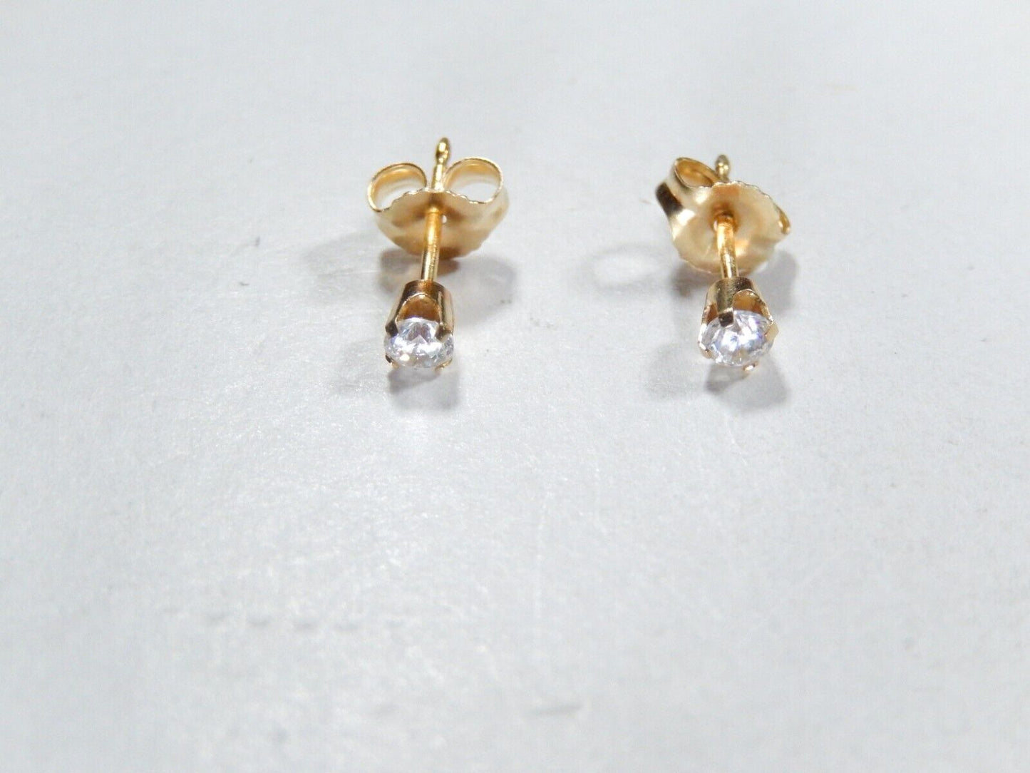 14K Yellow Gold - Round Solitaire Cubic Zirconia Push Back Ear Stud Earrings