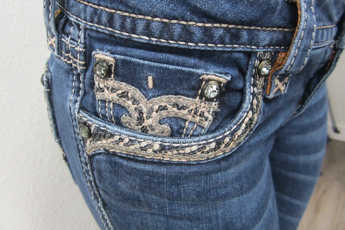 *MINT*  Rock Revival Adorna Boot Stretch Women's Thick Stitch Jeans Size 29 x 30