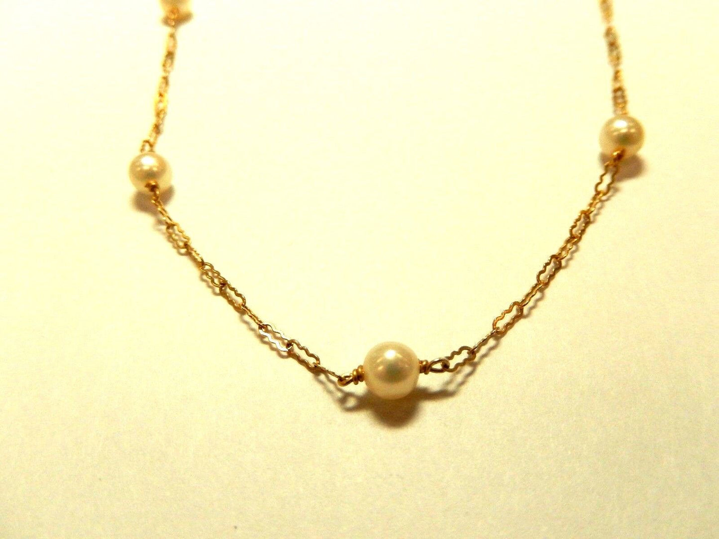 14k Yellow Gold Chain Necklace with 8 Round 5mm  Pearls 17" Length