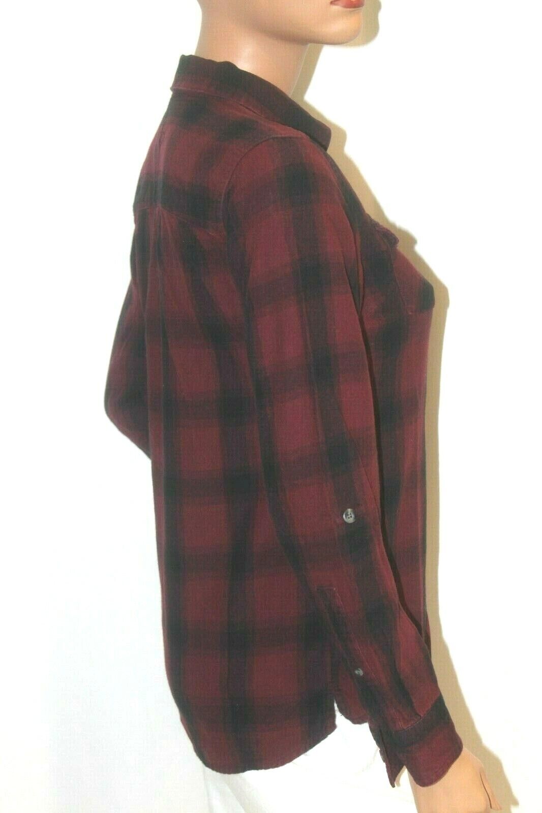 WOMEN'S SZ XS MAGELLAN MAROON PLAID ADVENTURE GEAR CLASSIC FIT 2 POCKET SHIRT.