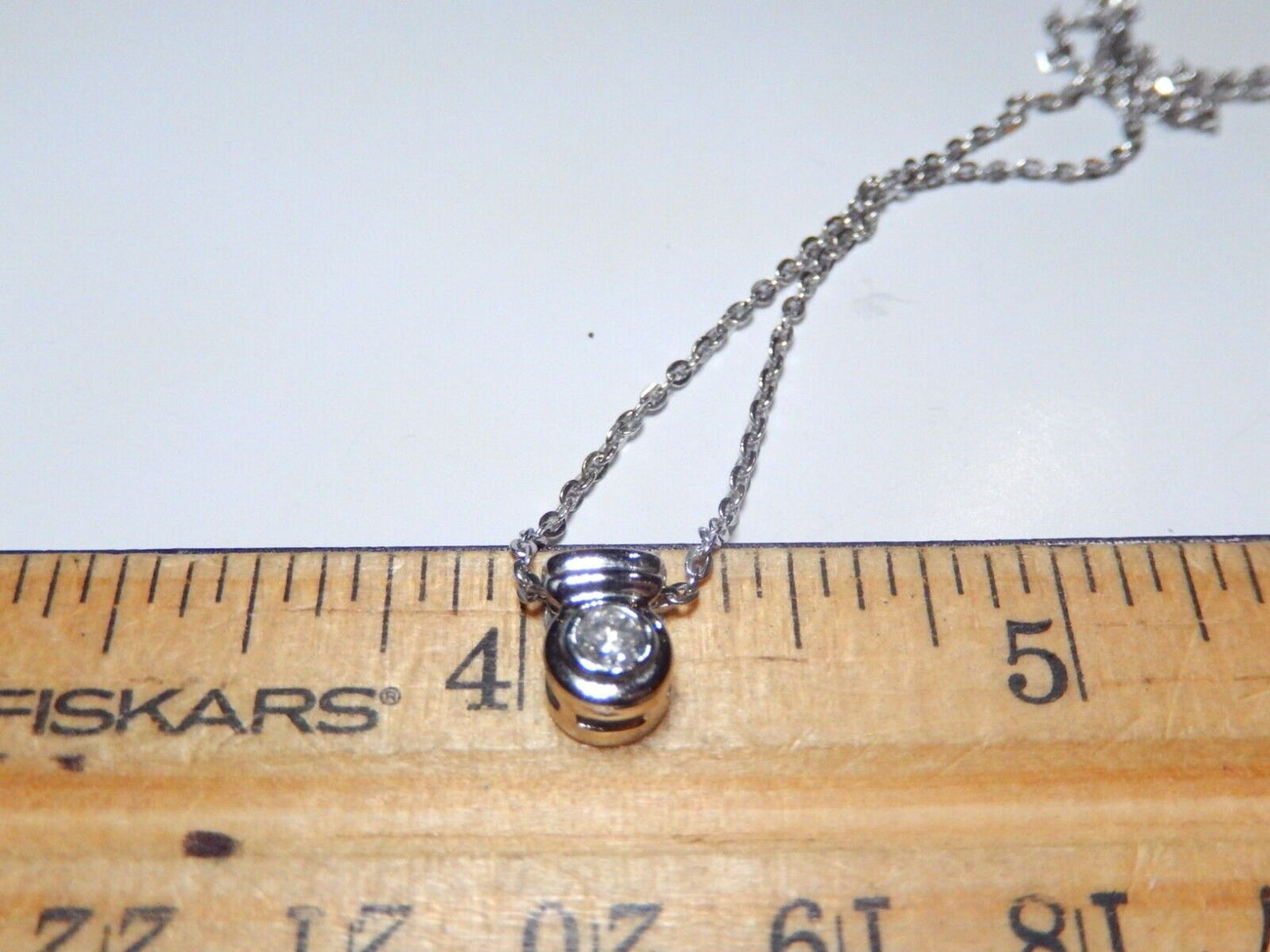 *NWT*  14K White Gold 1/8 ct Solitaire Real VS Diamond Pendant w/ 18" Necklace