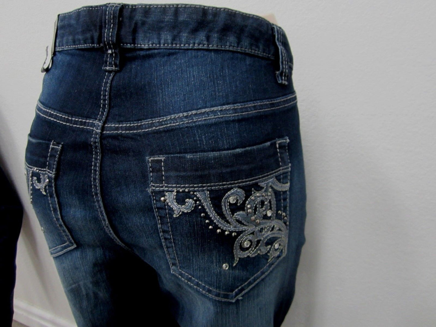 NWT Lane Bryant Stretch Denim Skinny Dark Blue Jean Bling Pockets Size 18 X 30