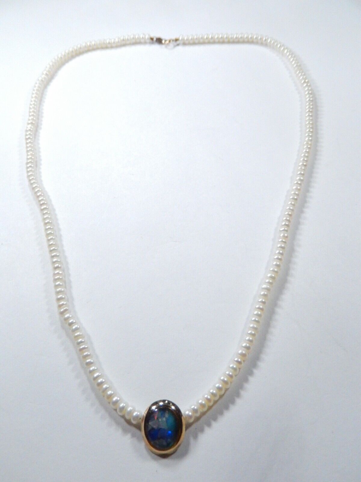 *VINTAGE* 14K Yellow Gold Mosaic Opal Triplet Pendant /18" Button Pearl Necklace