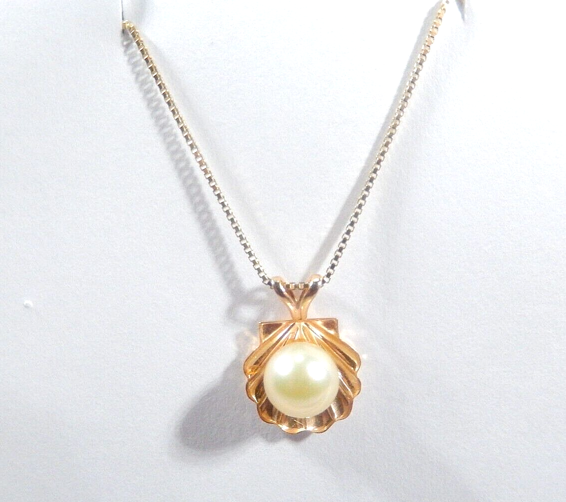 14k Yellow Gold Freshwater 6.5mm Cultured Pearl Clam Shell Necklace w/18" chain