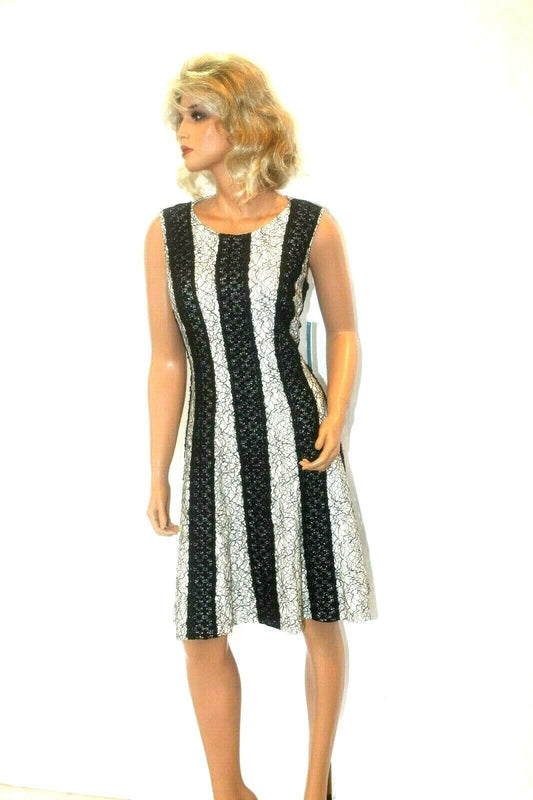 *NWT* $169. Antonio Melani Fully Lined Black/White  Lace Dress Size 10 "CUTE"