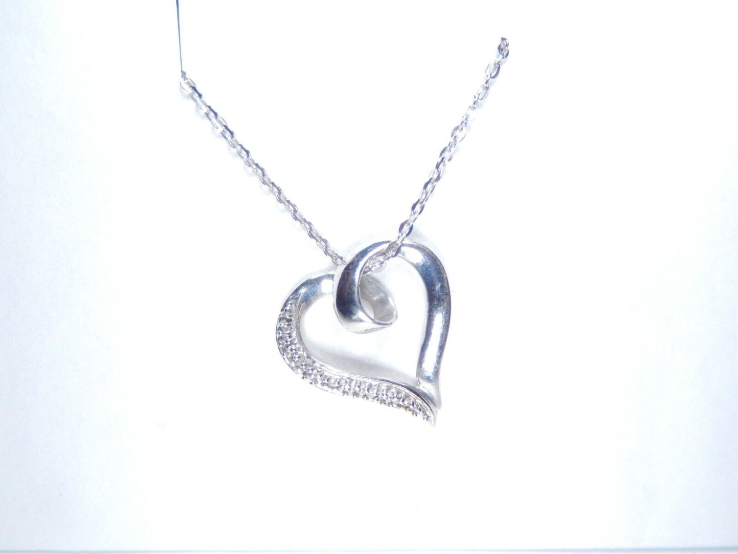 *VINTAGE*  10K White Gold 5 Diamond Floating Curved Heart Pendant Necklace , 18"