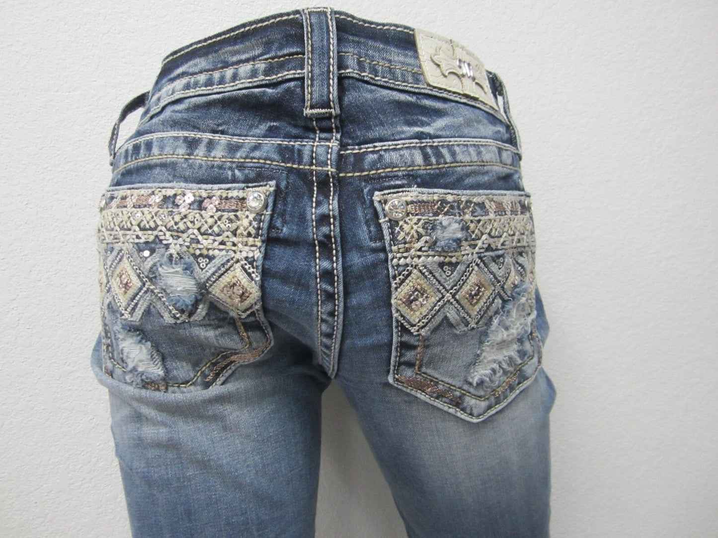 NWT MISS ME WOMEN'S CAPRIS,  MEDIUM BLUE,  MP8600P4  SIZE 26 X 19