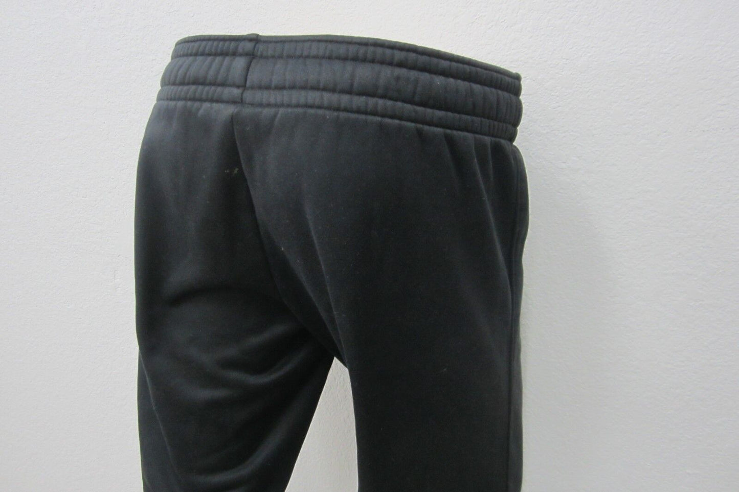 Under Armour Gray  FLeece Lined Athletic Capris Cropped Pants YLG Large joggers