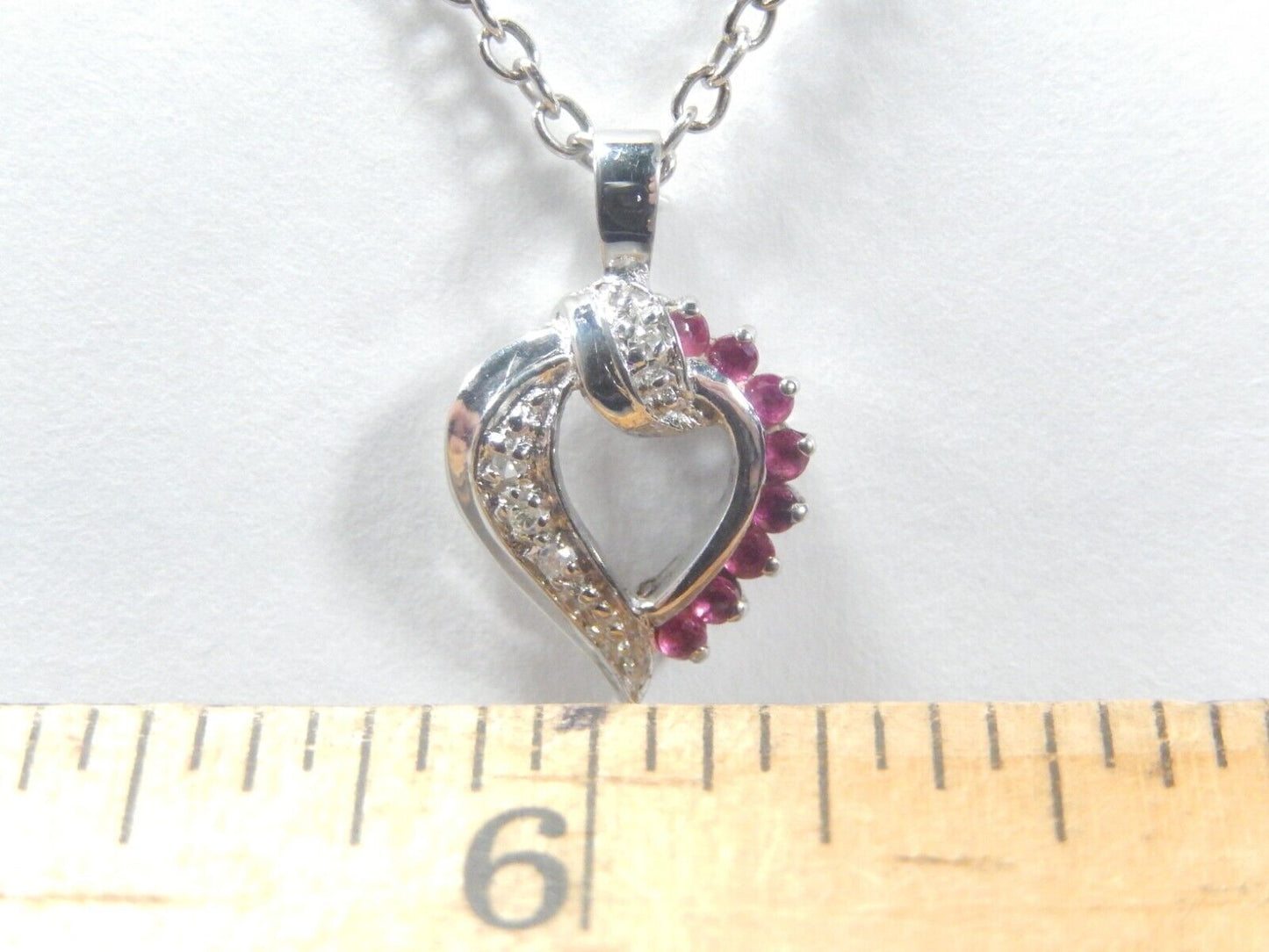 *VINTAGE*  10K WHITE GOLD  RUBY AND DIAMOND HEART PENDANT w/18"chain