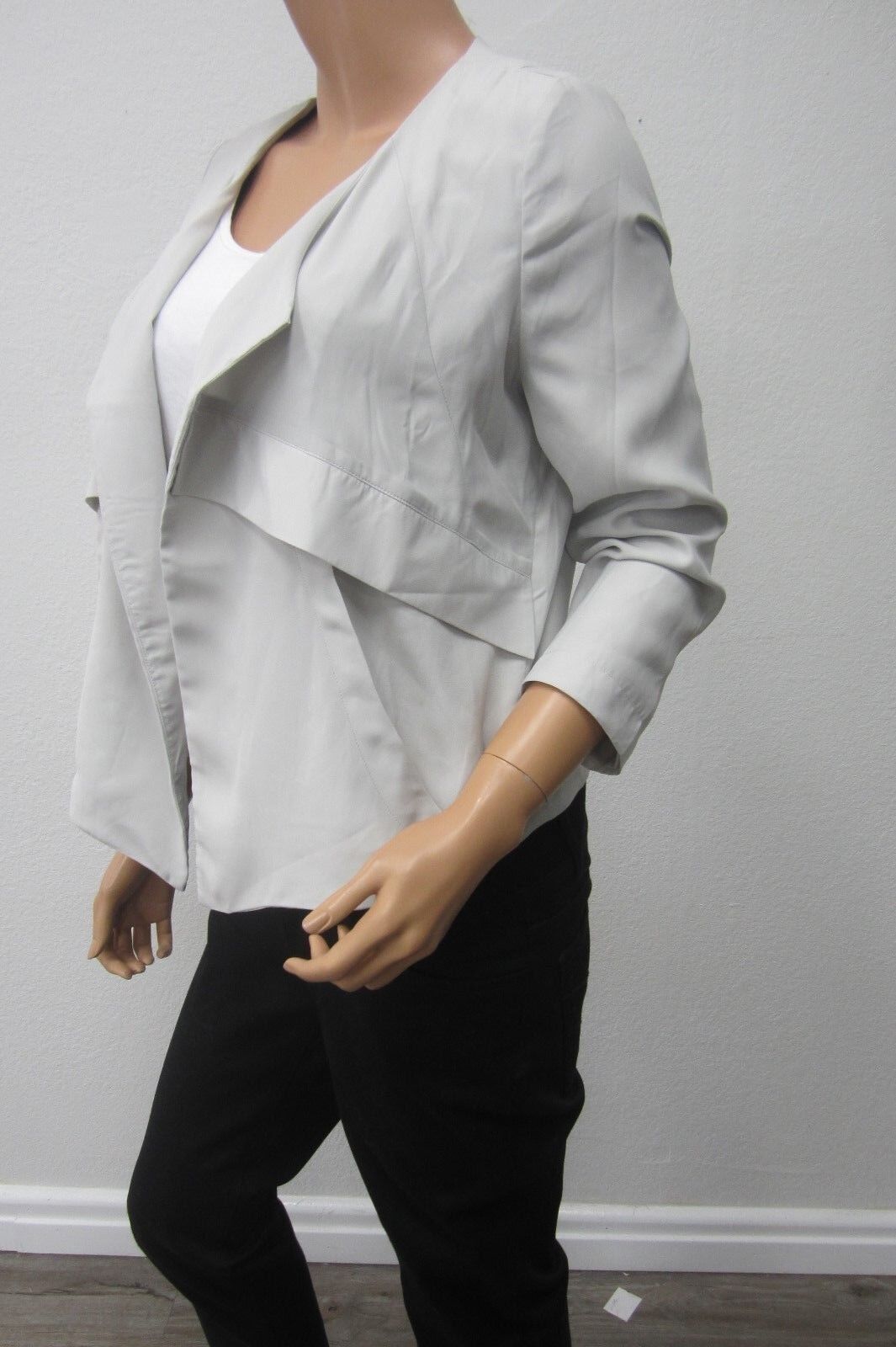 Valette 3/4 Sleeve with Front Pockets Lined Gray Light Weight Jacket Sz XS CUTE