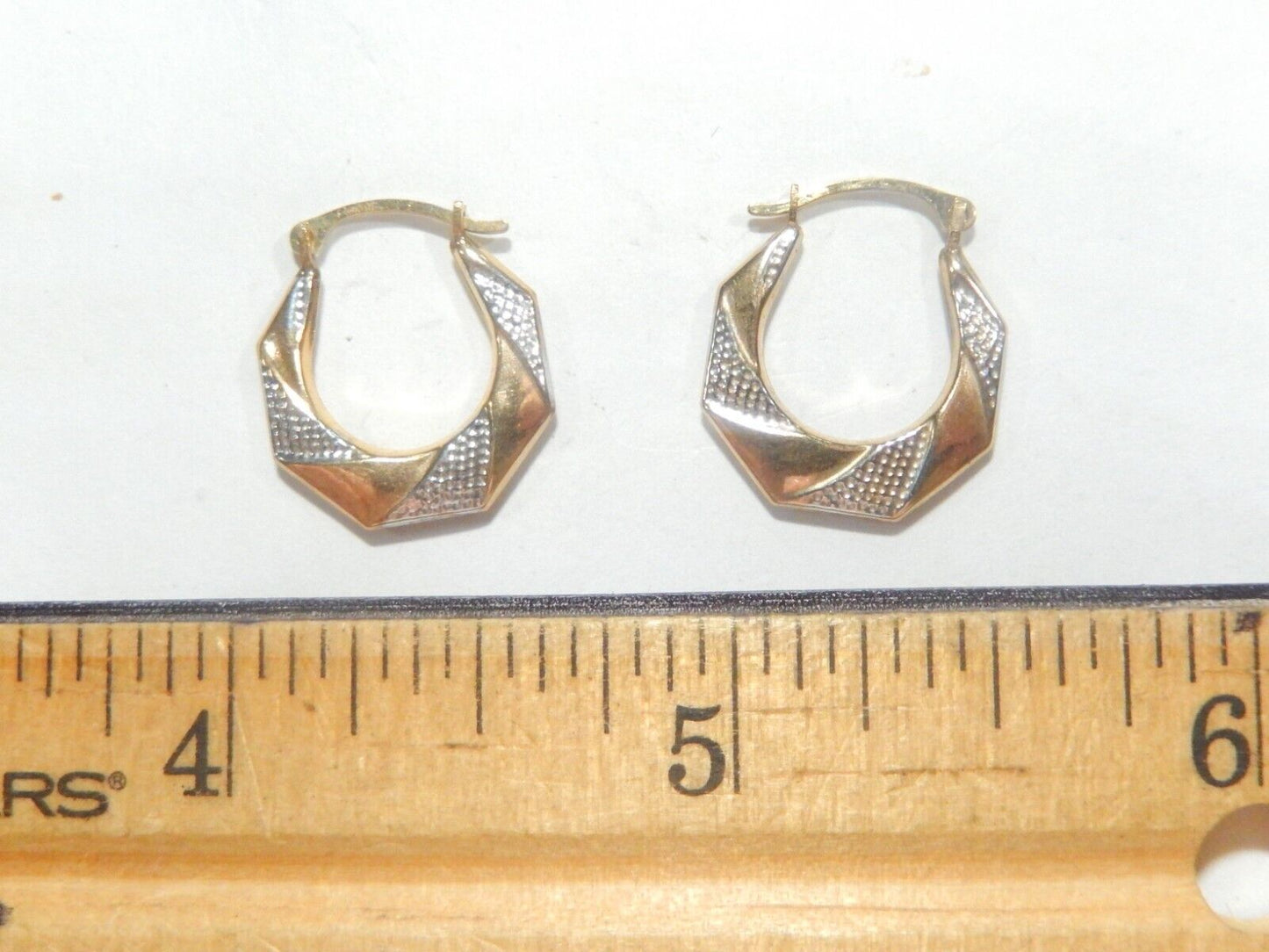 *VINTAGE*  10k Yellow & White Gold 15mm x 17mm Hoop Earrings