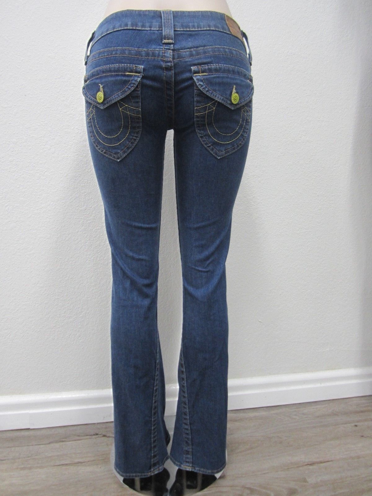 AUTHENTIC Nice Pre Owned Ladies True Religion Joey Jeans Size 28 x 33 Inseam