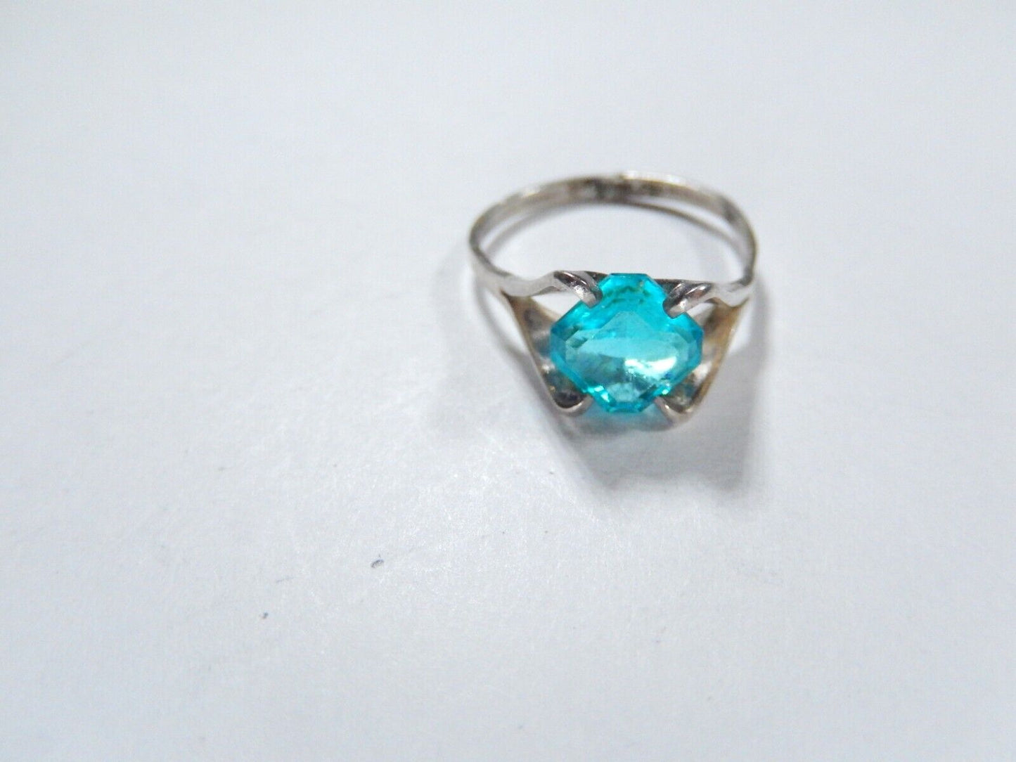 *VINTAGE*  2.00 CT  Blue Topaz Gemstone Solitaire 925 Sterling Silver Ring Sz 6