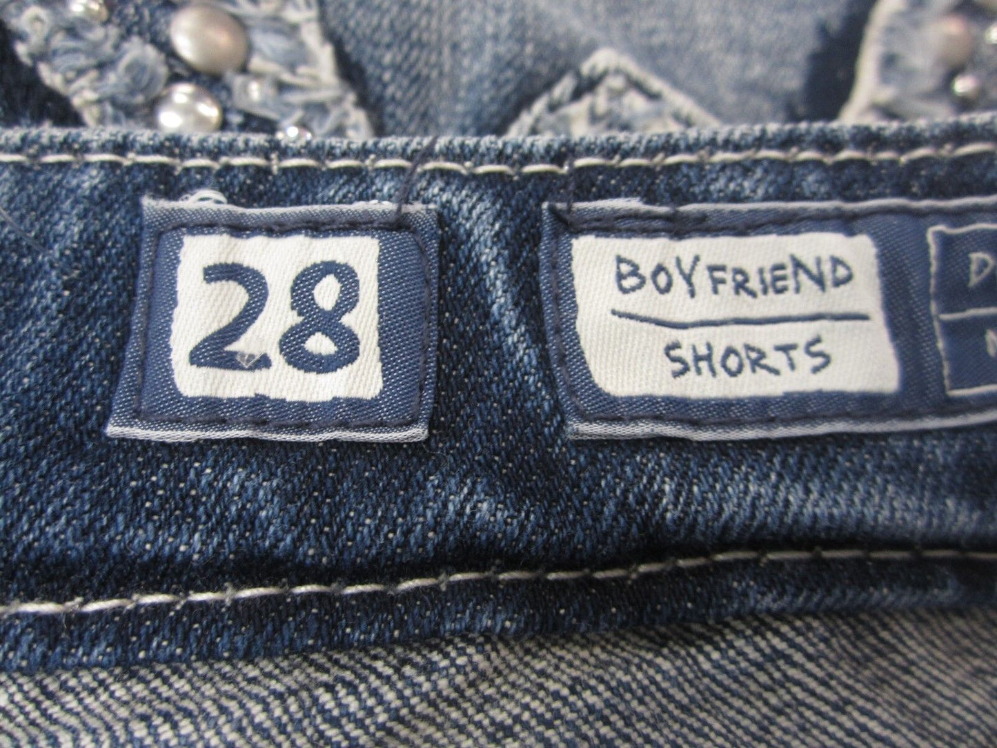 NWOT Miss Me Boyfriend JB1247H Rhinestone Embellished Washed Denim Shorts 28 x 9
