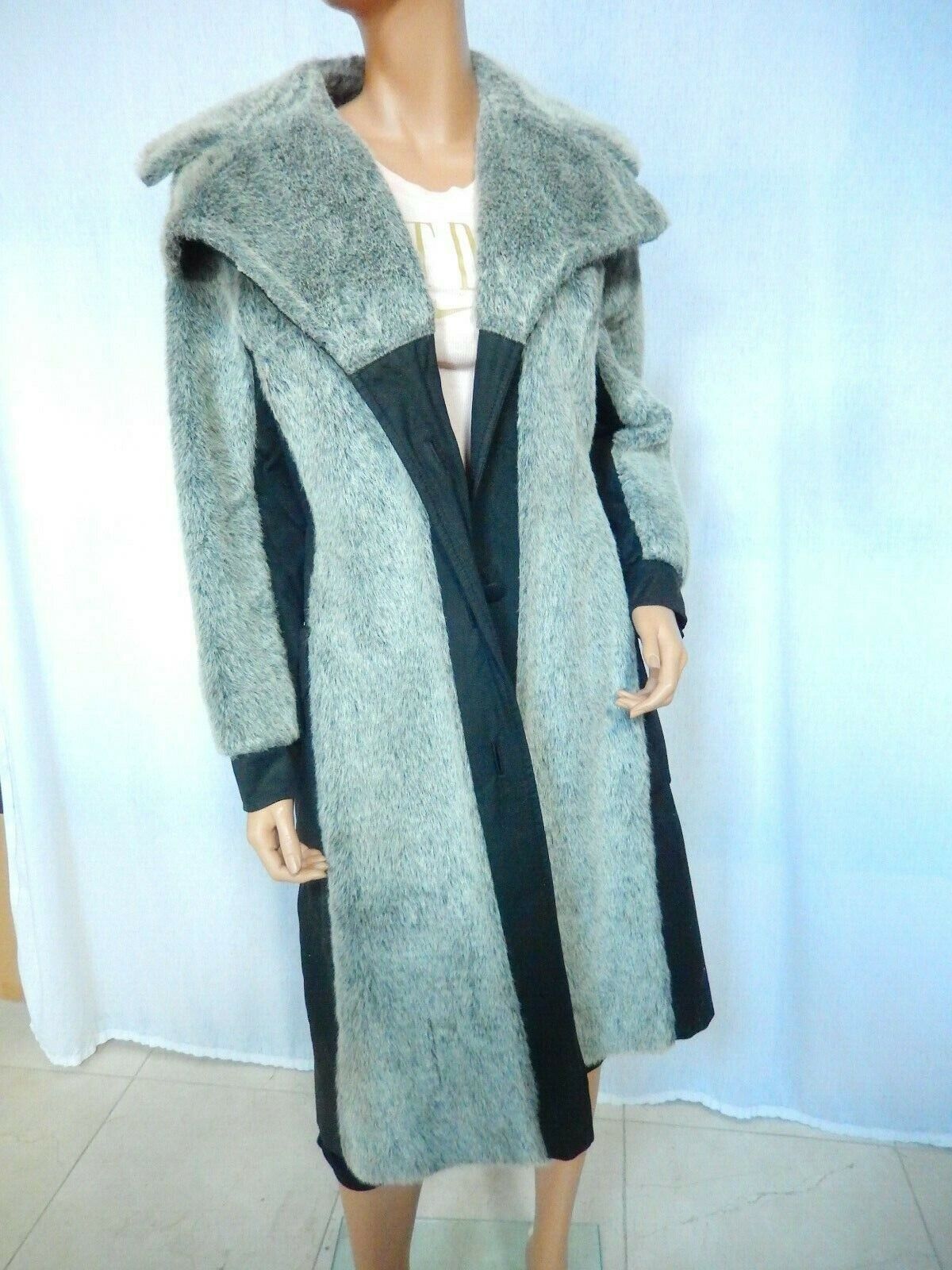 VINTAGE BETTY ROSE  LONG BLACK & GREY FAUX FUR COAT SIZE SMALL