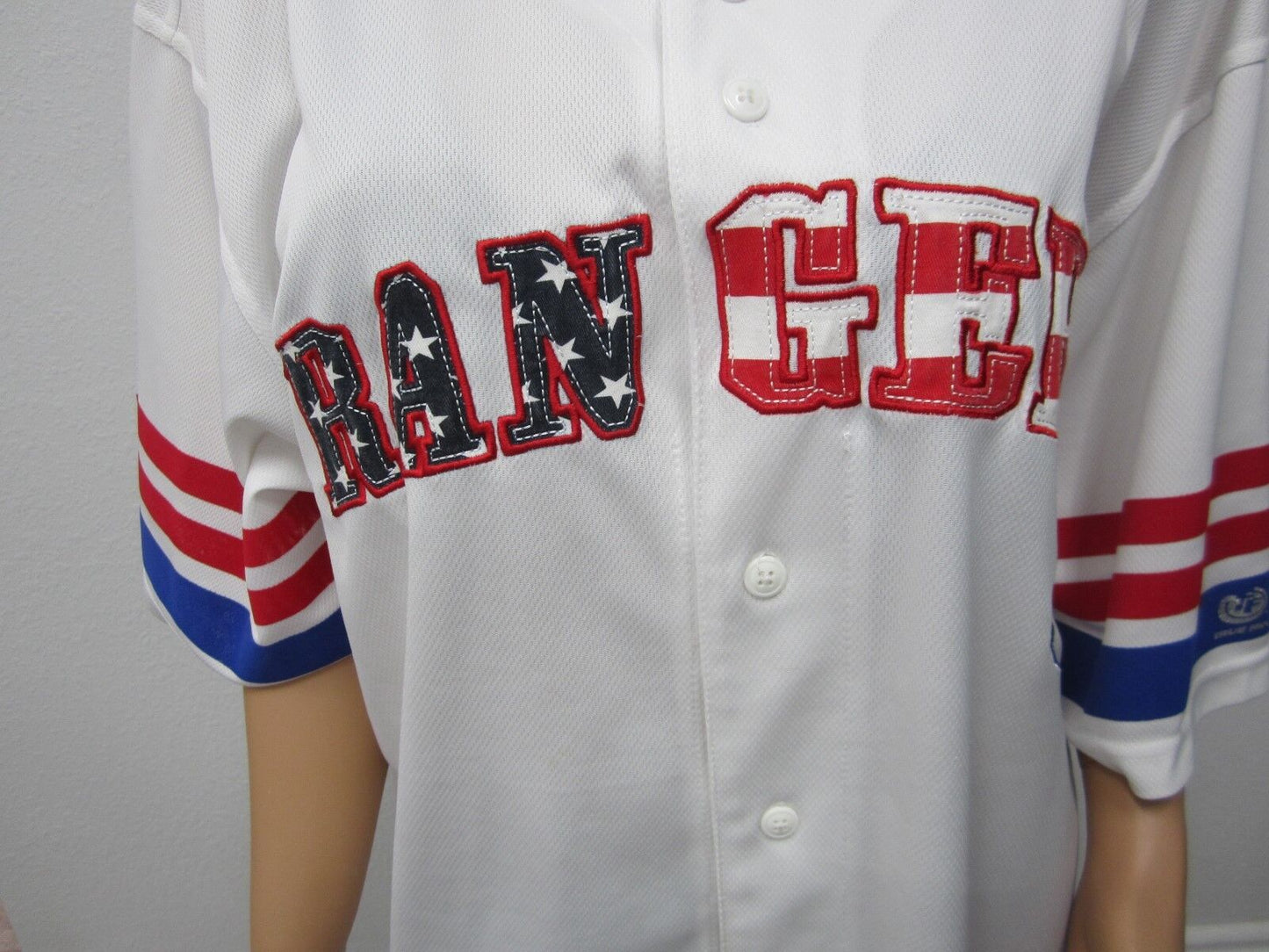 NICE Men's Texas Rangers True Fan Button Baseball Jersey....Size XLarge
