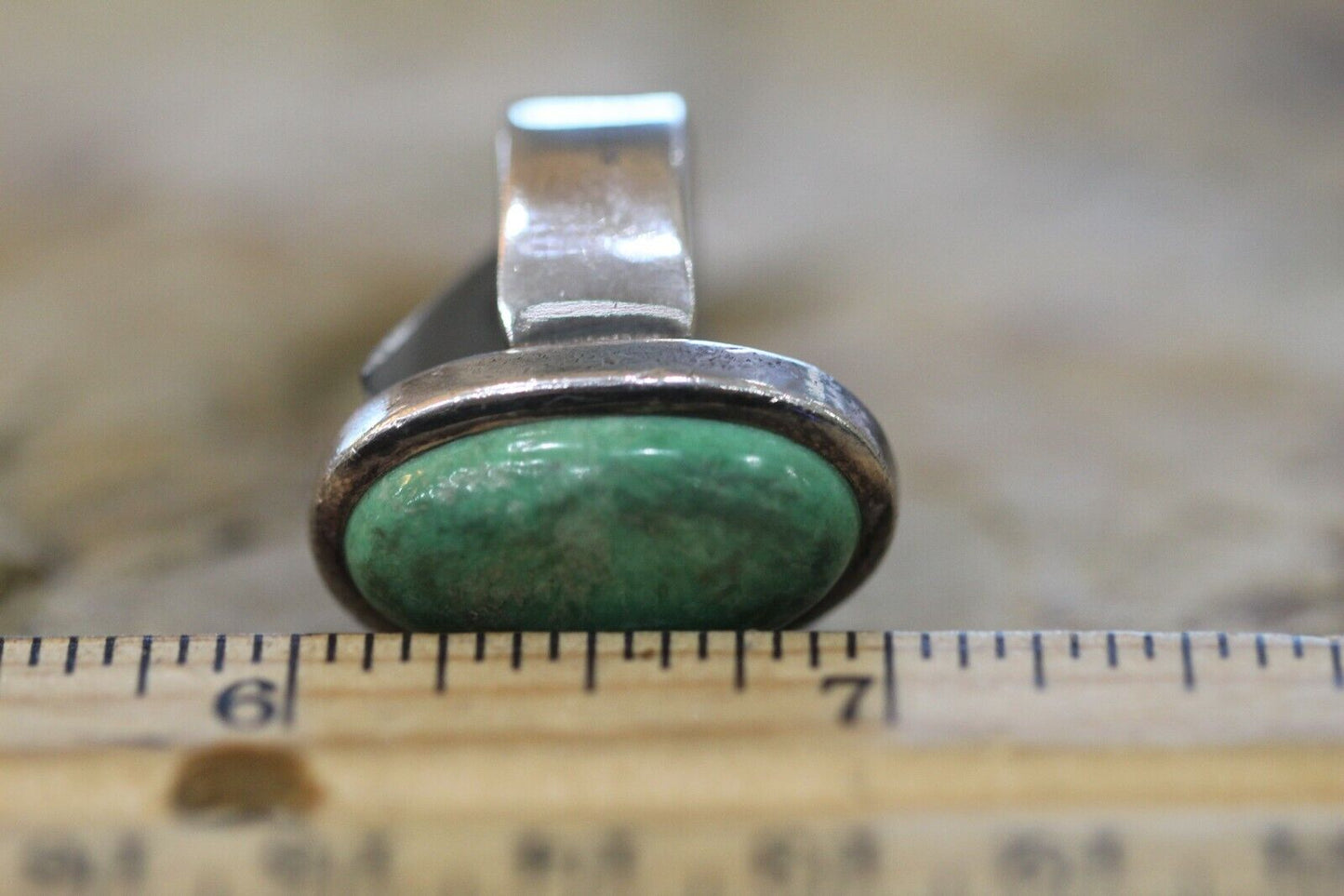 *VINTAGE* Oval Green Turquoise Sterling Silver Native American Signed Ring 9.25