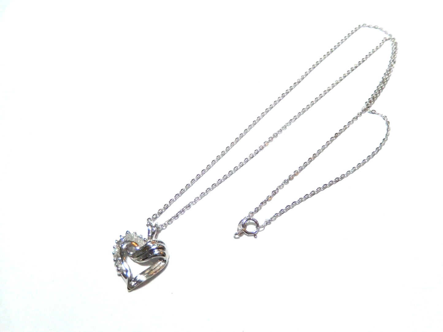 10K White Gold .25ctw Baguette Diamond Open Heart Pendant w/18" Chain