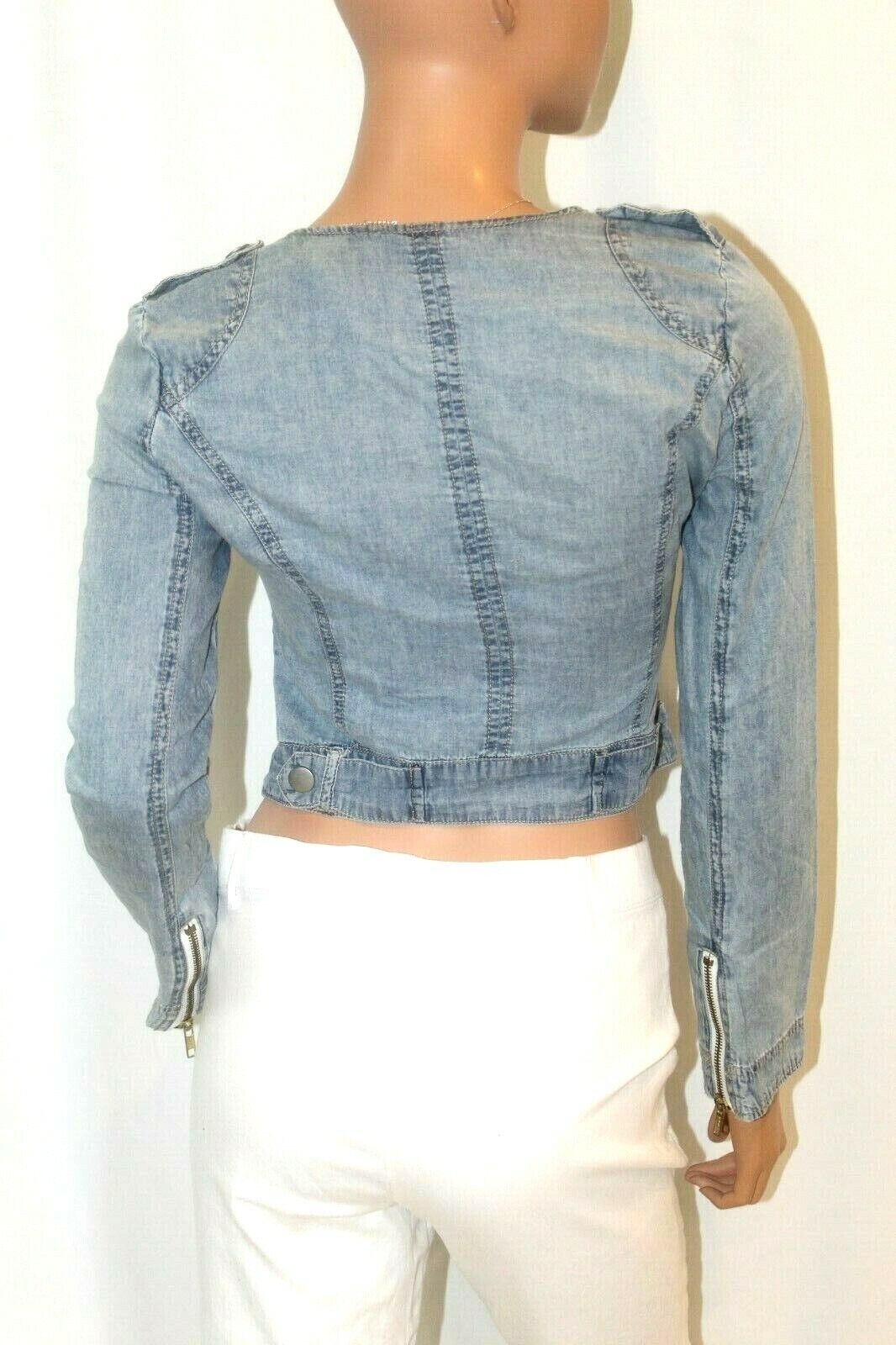 *NWT* $59.  Gianni Bini Women Fabulous Denim Jacket w/Lots of Zippers Sz Small