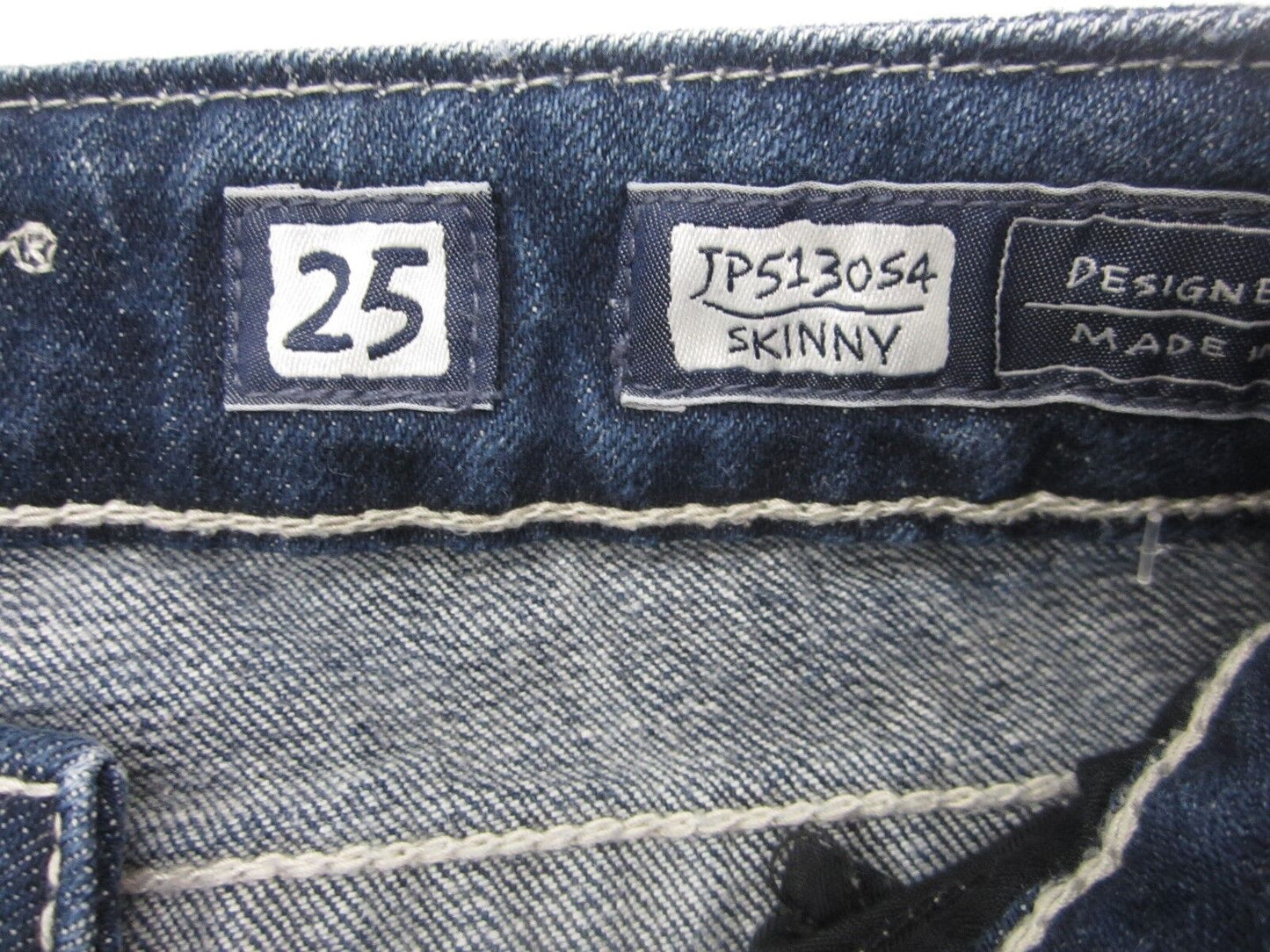 Miss Me 25 Distressed Skinny Jeans Bling Silvertone Stud Belt Embellish JP5130S4