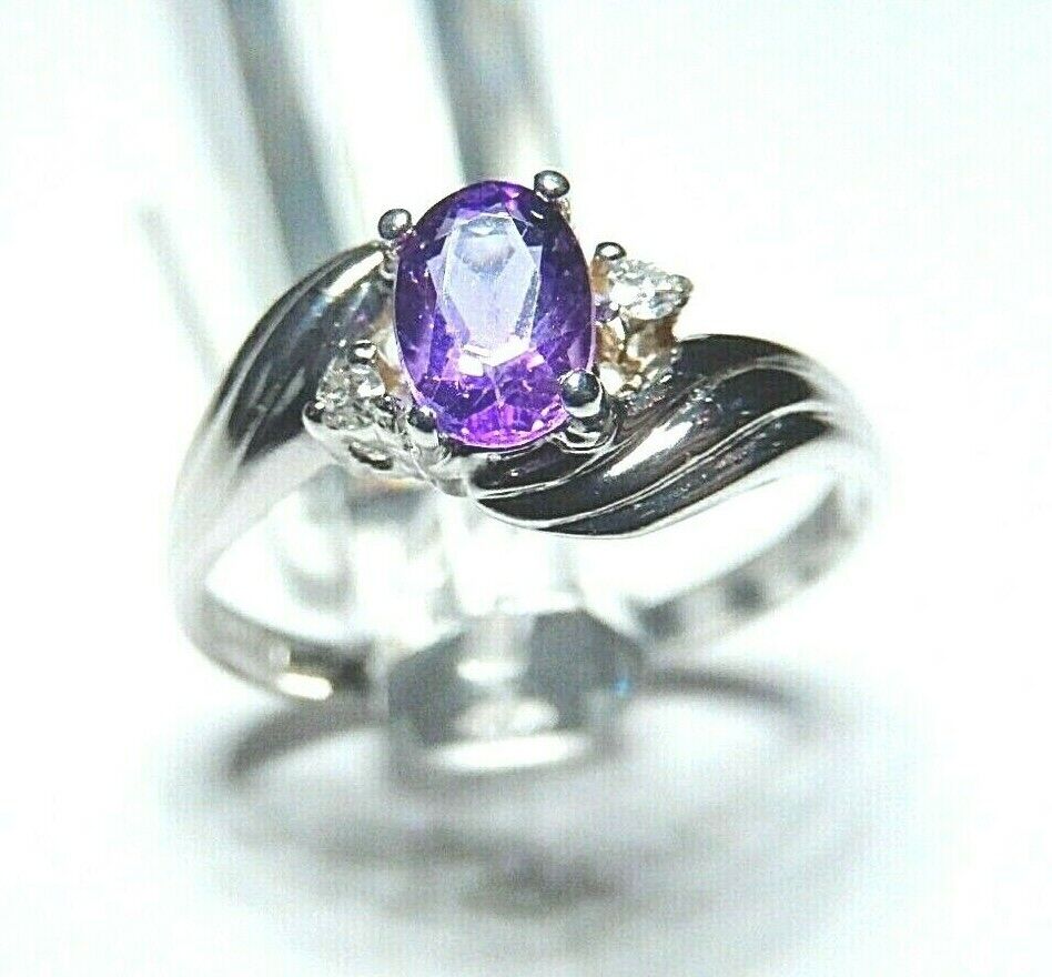 *NWT* 10k White Gold Oval Amethyst And Diamond Ring Size 6.5